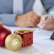 Säljare, IT-specialister och ekonomer högst upp p? företagens önskelista i jul