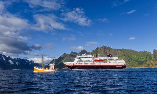 Hurtigruten permitterer ansatte