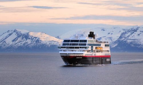 Hurtigruten forlenger driftsstans i seks nye uker